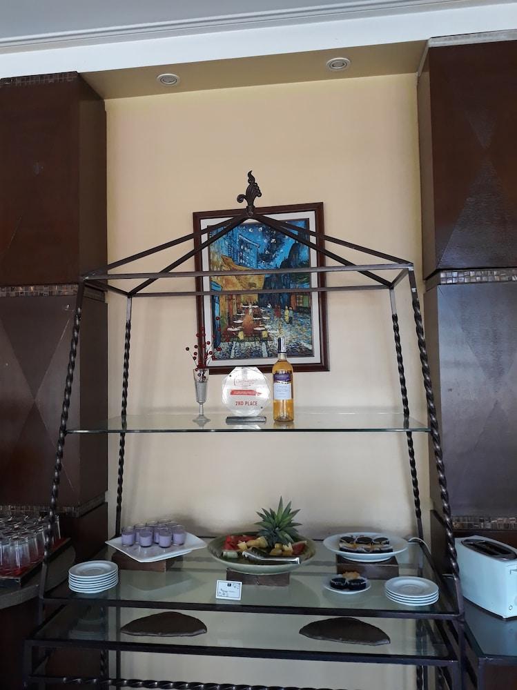 Hotel Venezia Legazpi Eksteriør bilde
