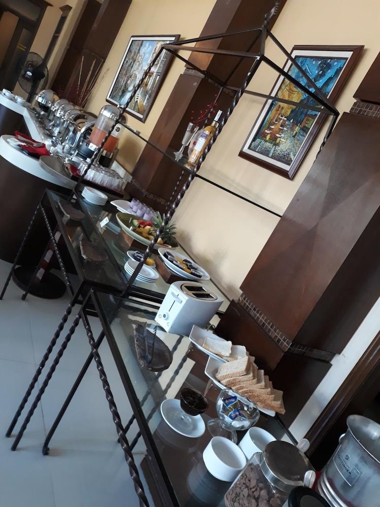 Hotel Venezia Legazpi Eksteriør bilde